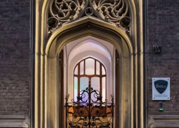 Babila & Bistrot Hostal
