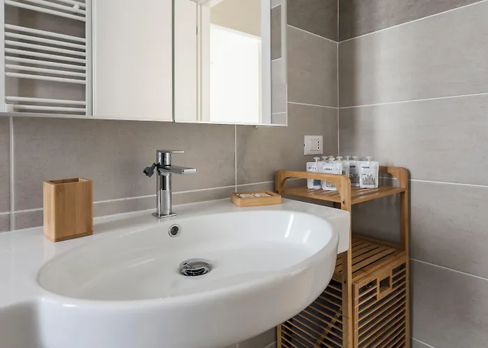 Italianway-veniero 8 * Milánó