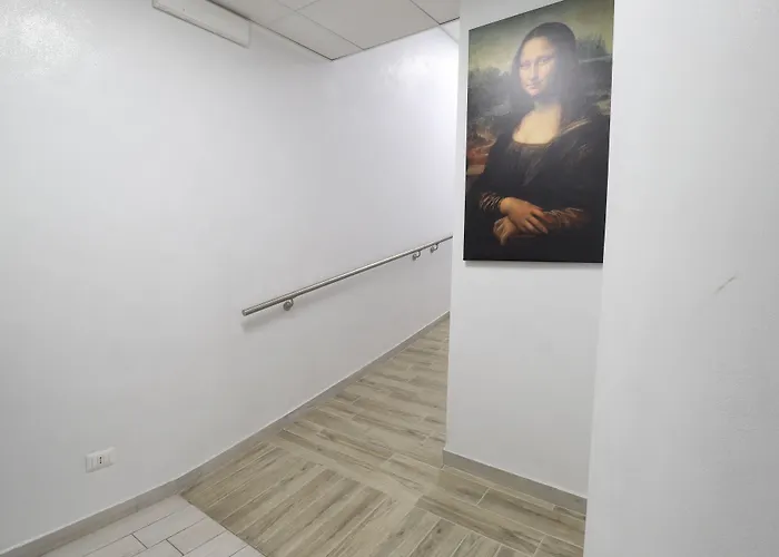 Leonardo Da Vinci Szálloda *