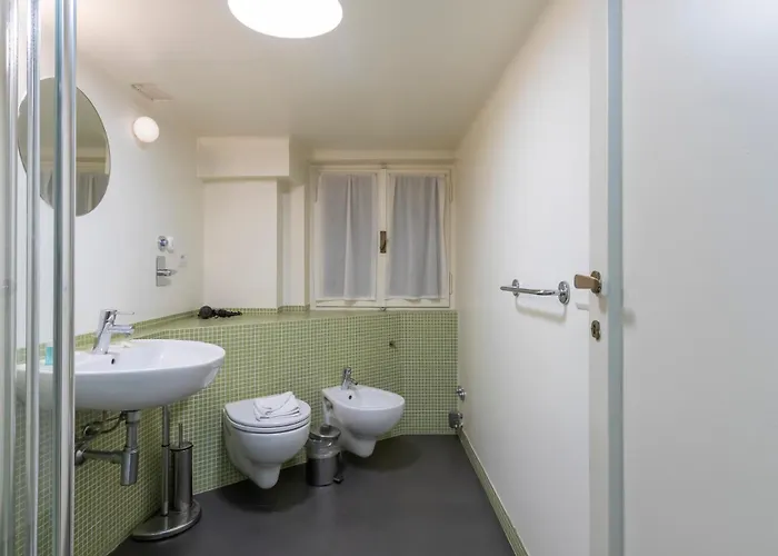 I Host - Lamarmora 3a * Milaan