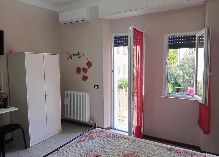 Eros Casa * מילאנו