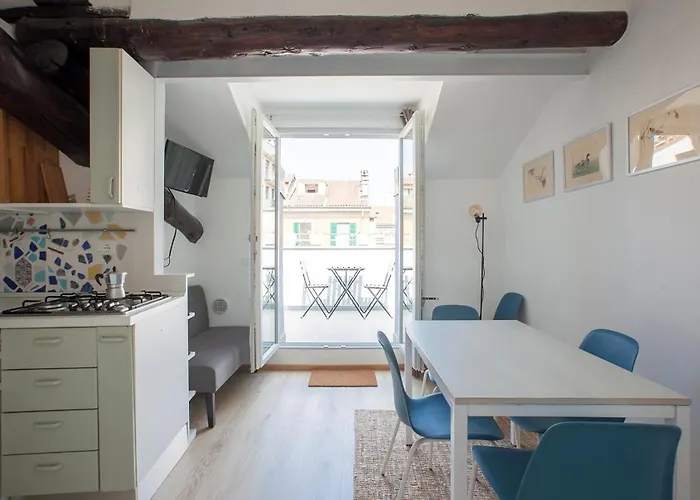 Hacca Collection - Porta Venezia Attic 2br * Milán
