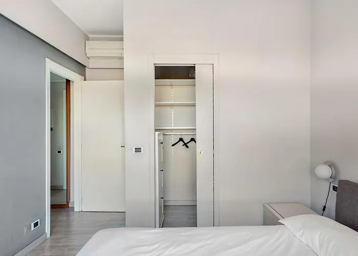 Apartment Bright With Canal Balcony *