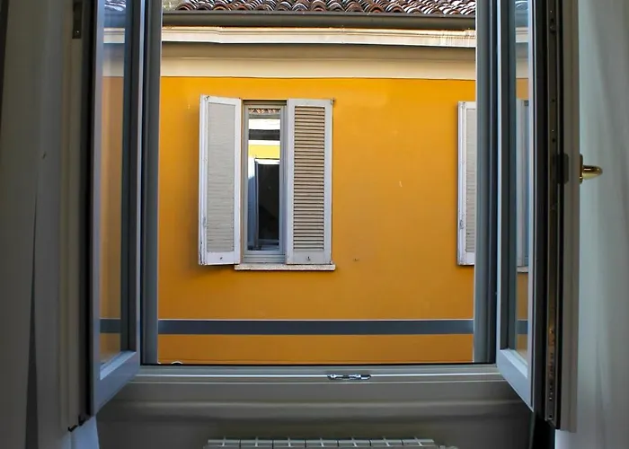 Apartament Yr Duomo - 5 Min Walk To Duomo Mediolan