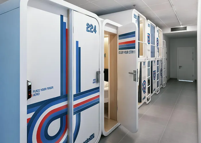 ホステル Ostelzzz