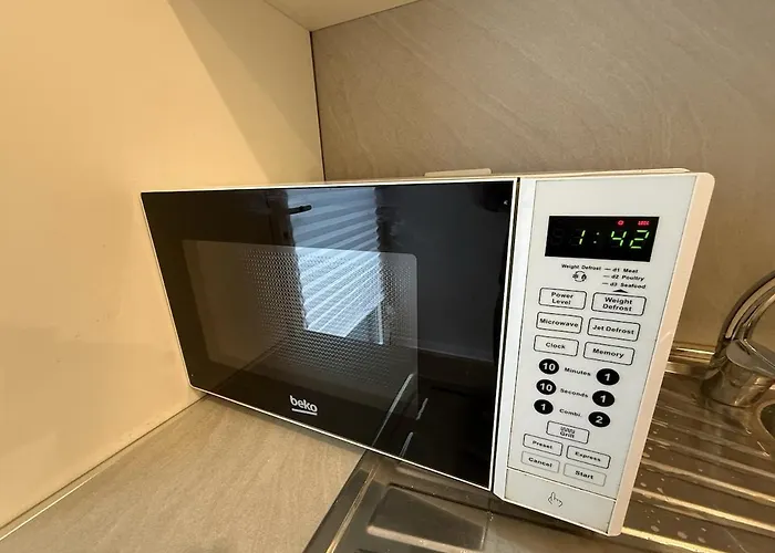 Modern Flat Near Fondazione Prada *