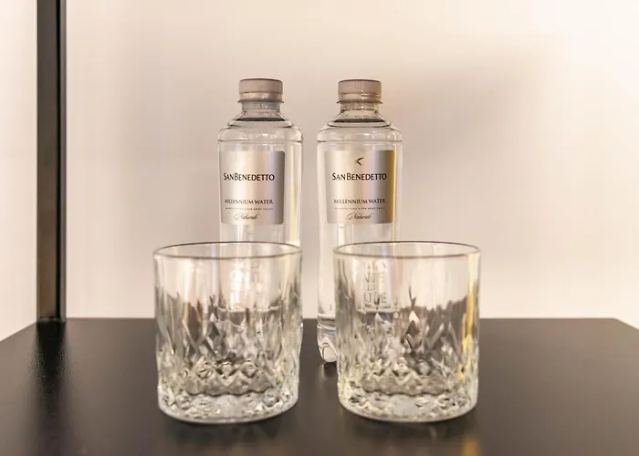 V-collection Solferino بيت ضيافة *