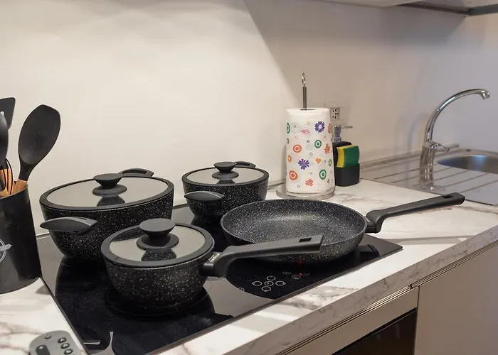 Modern 2br 2ba Metro Access 12min Duomo