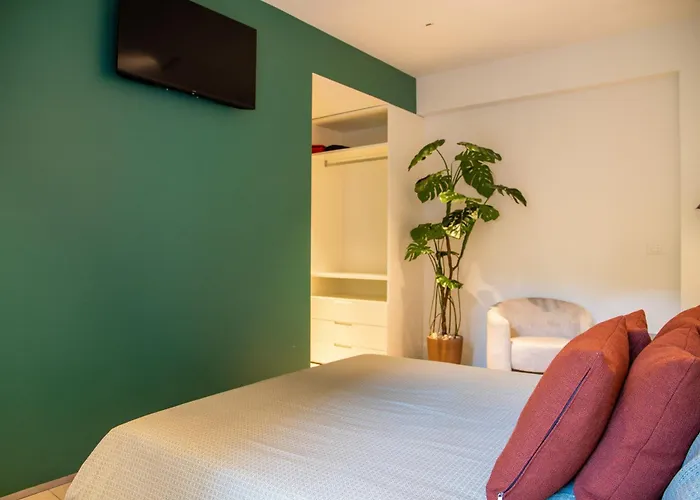 Navigli - Leobrothers - Alzaia Naviglio Pavese 8 3*