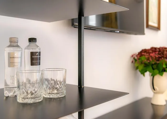 V-collection Solferino ميلان