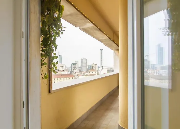 Cozy 9th Floor With Amazing View *