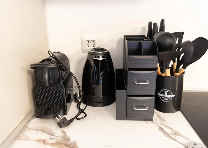 Modern 2br 2ba Metro Access 12min Duomo