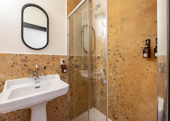 V-collection Solferino ميلان