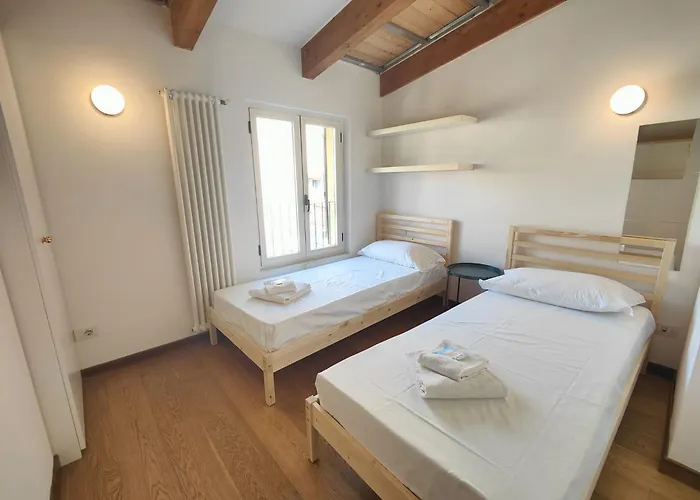 Molino Delle Armi Near Metro Blue * Mailand