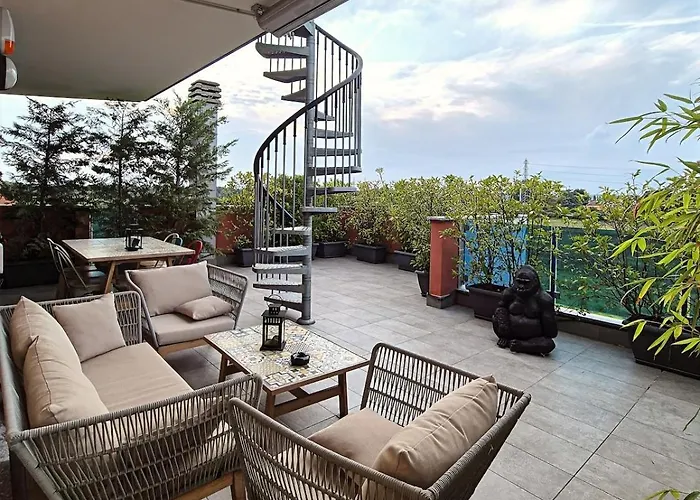 Romantic Sky Loft In - San Felice Apartment