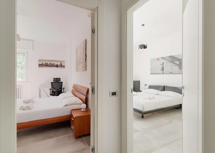 Appartamento 3 Matrimoniali E 2 Bagni Per Famiglie E Gruppi Di Viaggiatori Navigli - Naba Milano