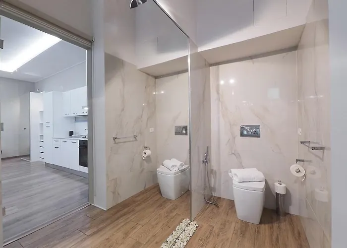 Contempora - Luminous With Spacious Bathroom - Isola Apartamento