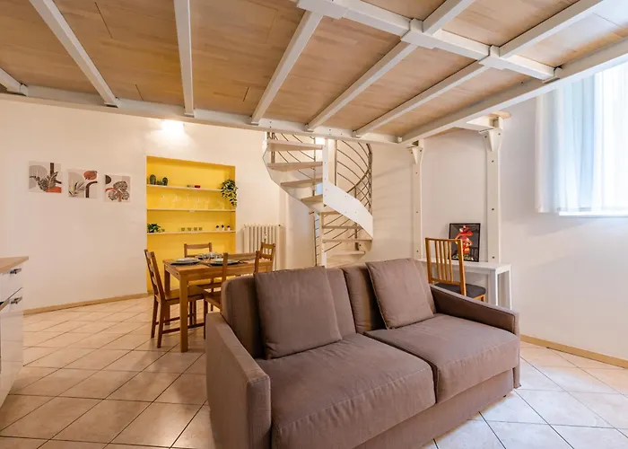Apartment Center's Nest - In The Historic Center Mailand