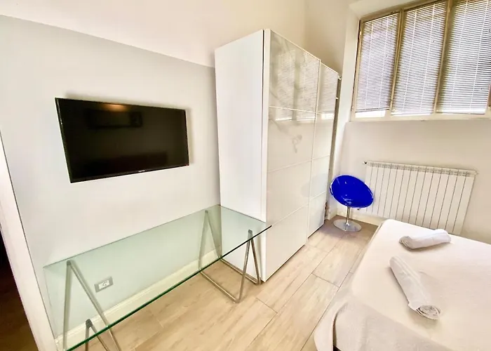 Central-duomo- Beautiful Loft - 400 Meters From The Metro Apartment Mailand