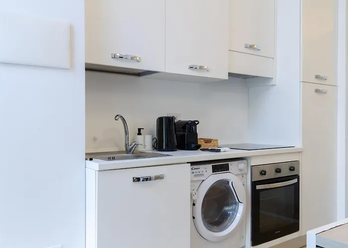 Shopping District 5 公寓