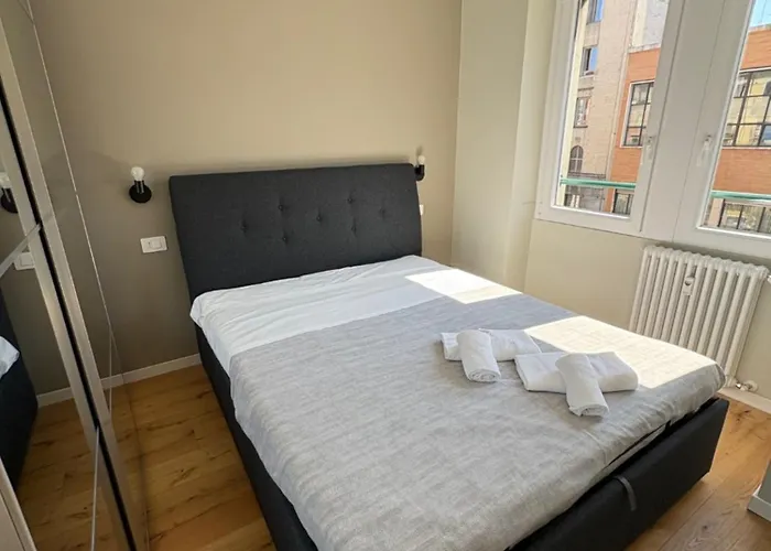 アパート Conte In ミラノ