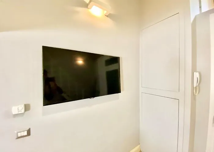 Central-duomo- Beautiful Loft - 400 Meters From The Metro Apartment Mailand