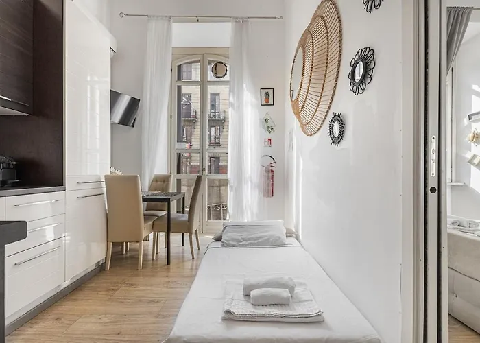 Isola District - Fashion House Apartman