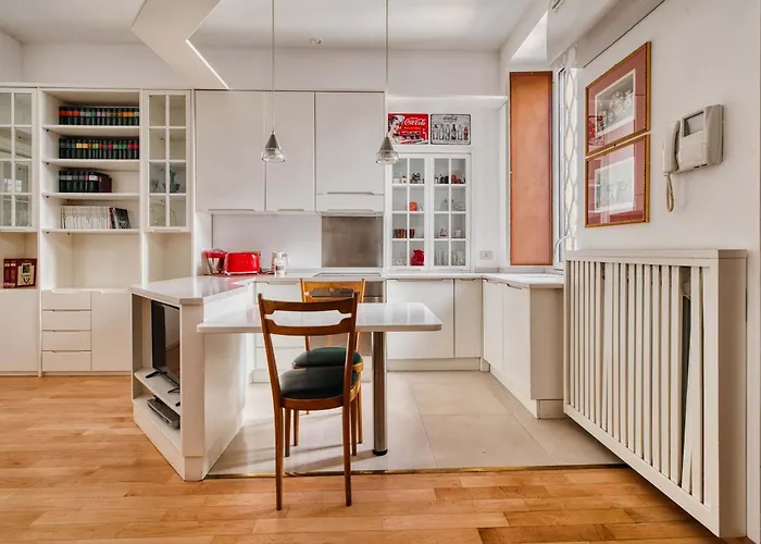 Modern 1 Br Near Gae Aulenti *