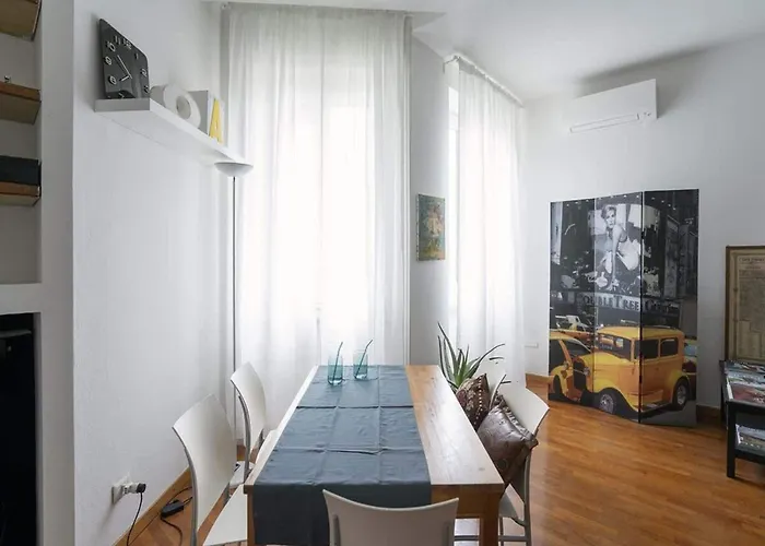 Appartement Stylish Retreat For Two In