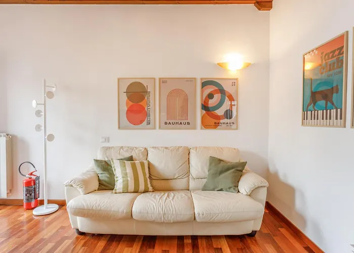 Porta Romana Vibes - A Truly Milanese Escape Apartment *