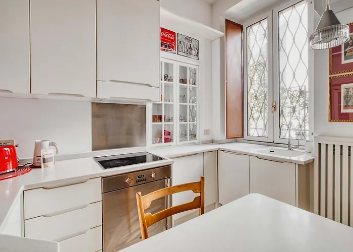 Modern 1 Br Near Gae Aulenti