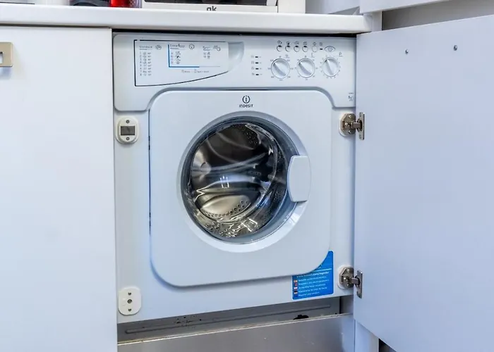 Close Station New Mini Loft Ac Wifi