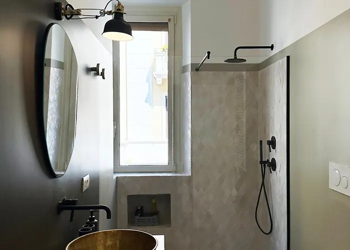 Elegant Center Apartment Milan