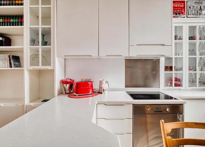 Modern 1 Bedroom Near Gae Aulenti Lejlighed *