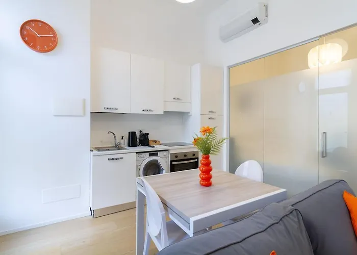 Shopping District 5 公寓