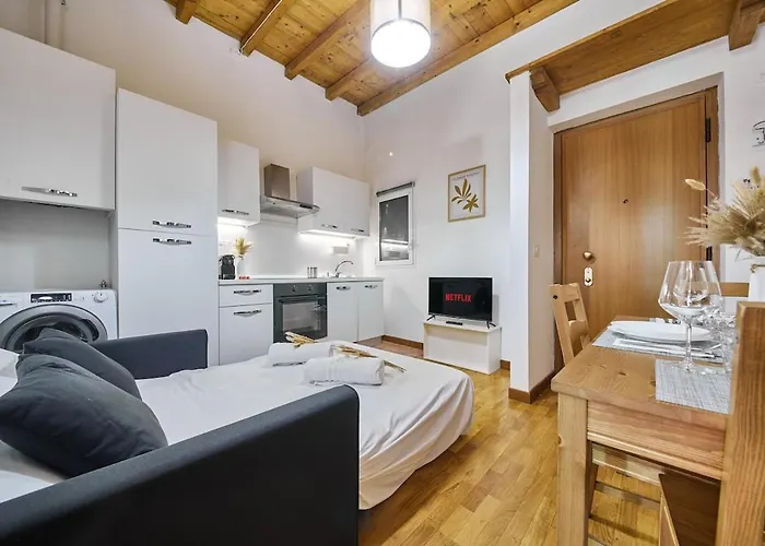 Appartamento Centro- Cadorna, Comfort, Wi-fi And Ac *