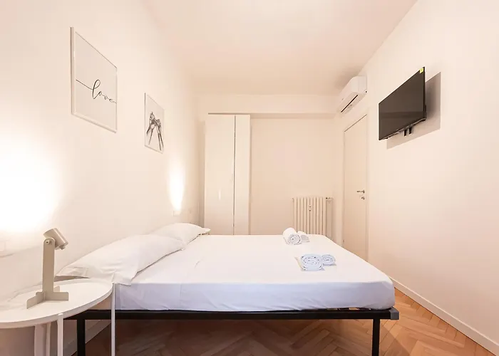 Rrrapido Sant' Ambrogio And - Via Olona