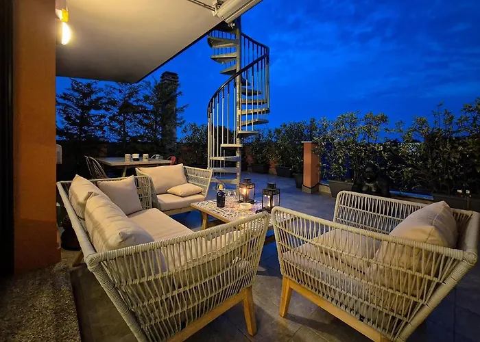 Romantic Sky Loft In - San Felice Apartment