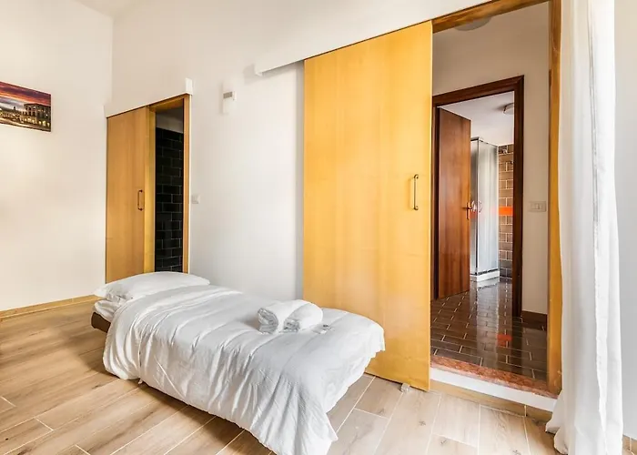 Sant Ambrogio-centre Of The Town-castle 1min-duomo4 Min