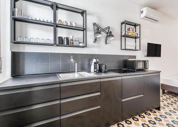 Loreto 3 Pax Wi-fi * Milan