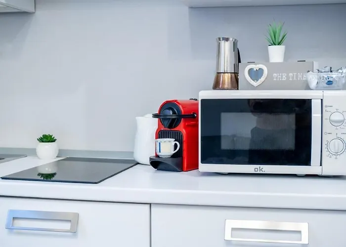 Close Station New Mini Loft Ac Wifi