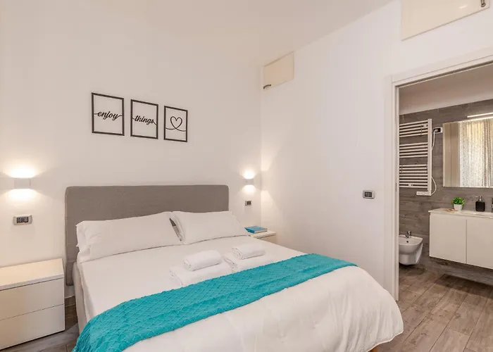 Modern Two-room Near Buenos Aires Апартаменты Милан