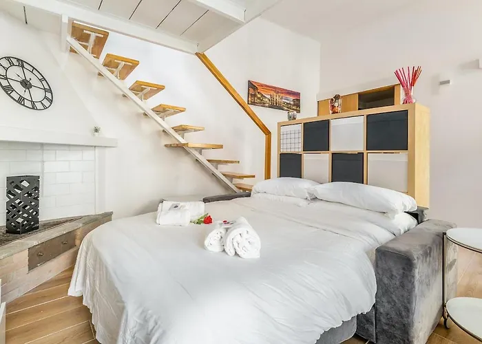 Sant Ambrogio-centre Of The Town-castle 1min-duomo4 Min Apartamento Milán