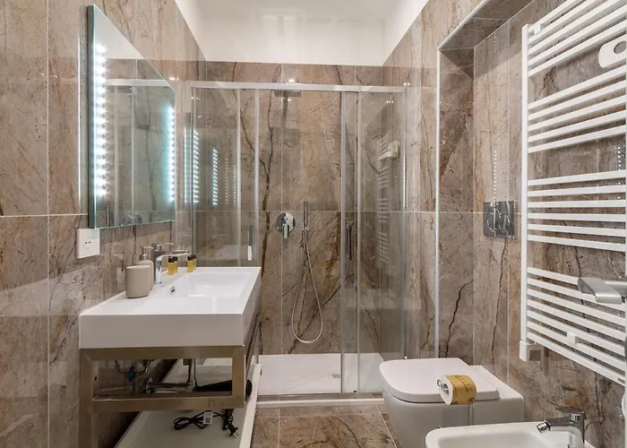 Shopping District - Station - Two Appartamento *