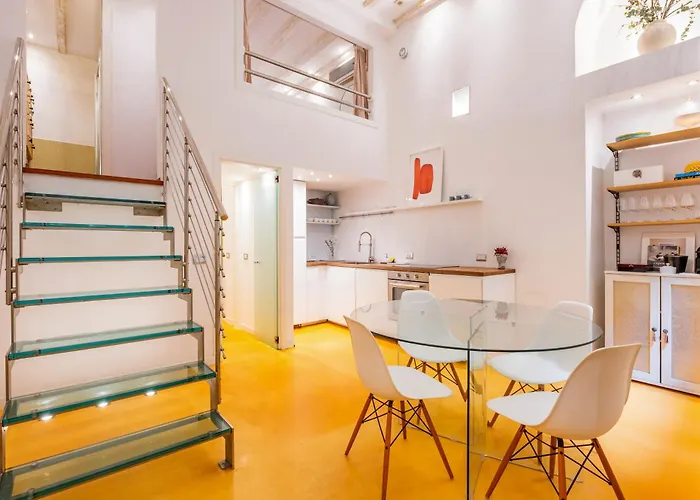 Elegant Nest - Close To Duomo 아파트 *