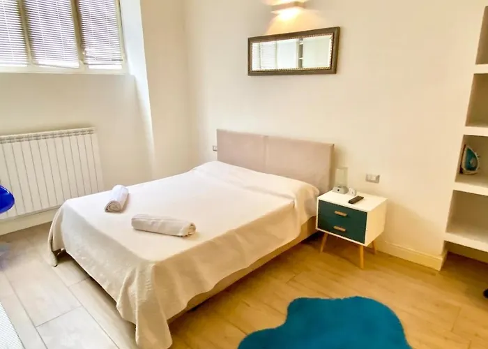 Central-duomo- Beautiful Loft - 400 Meters From The Metro Apartment Mailand