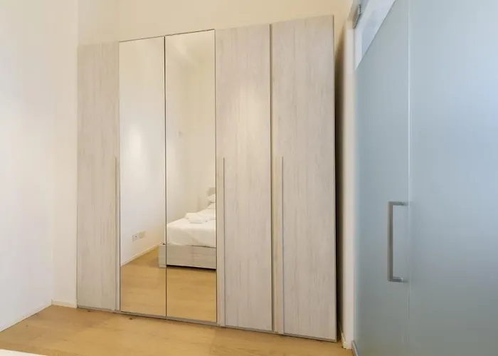 Shopping District 5 * 米兰