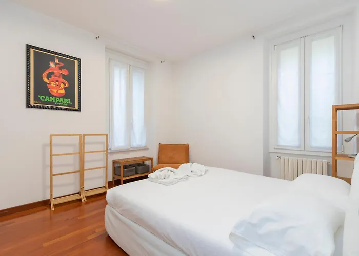 I-host - Ripa Navigli *