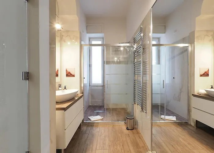 Contempora - Luminous With Spacious Bathroom - Isola Daire Milano