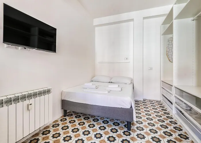 Loreto 3 Pax Wi-fi Apartment *